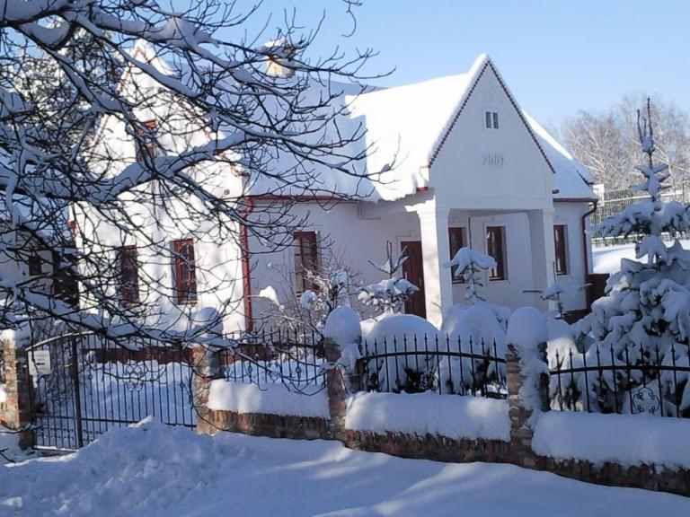 Park Vendeghaz Hotel Herend Екстериор снимка