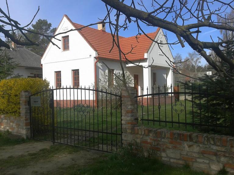 Park Vendeghaz Hotel Herend Екстериор снимка